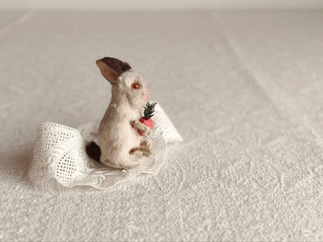 *vintage rabbit ❀ ダークグレーのお耳と尻尾 可愛い ウサちゃん