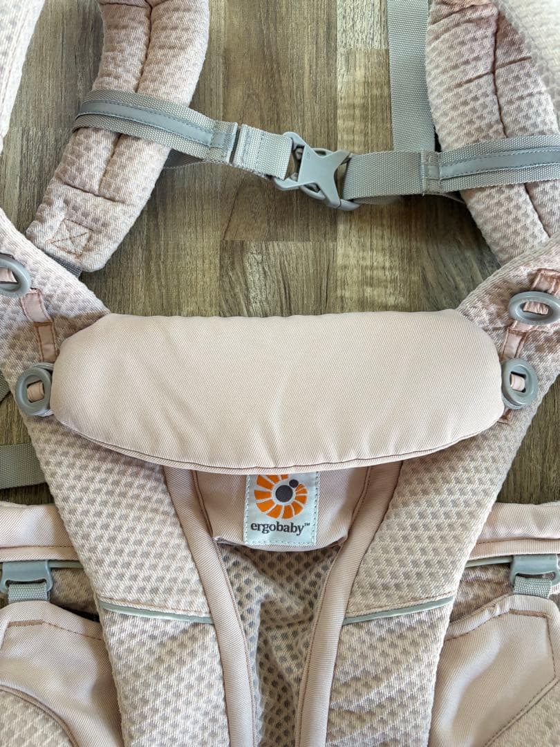 値下げ ergobaby エルゴベビー オムニブリーズ 抱っこ紐 メッシュ