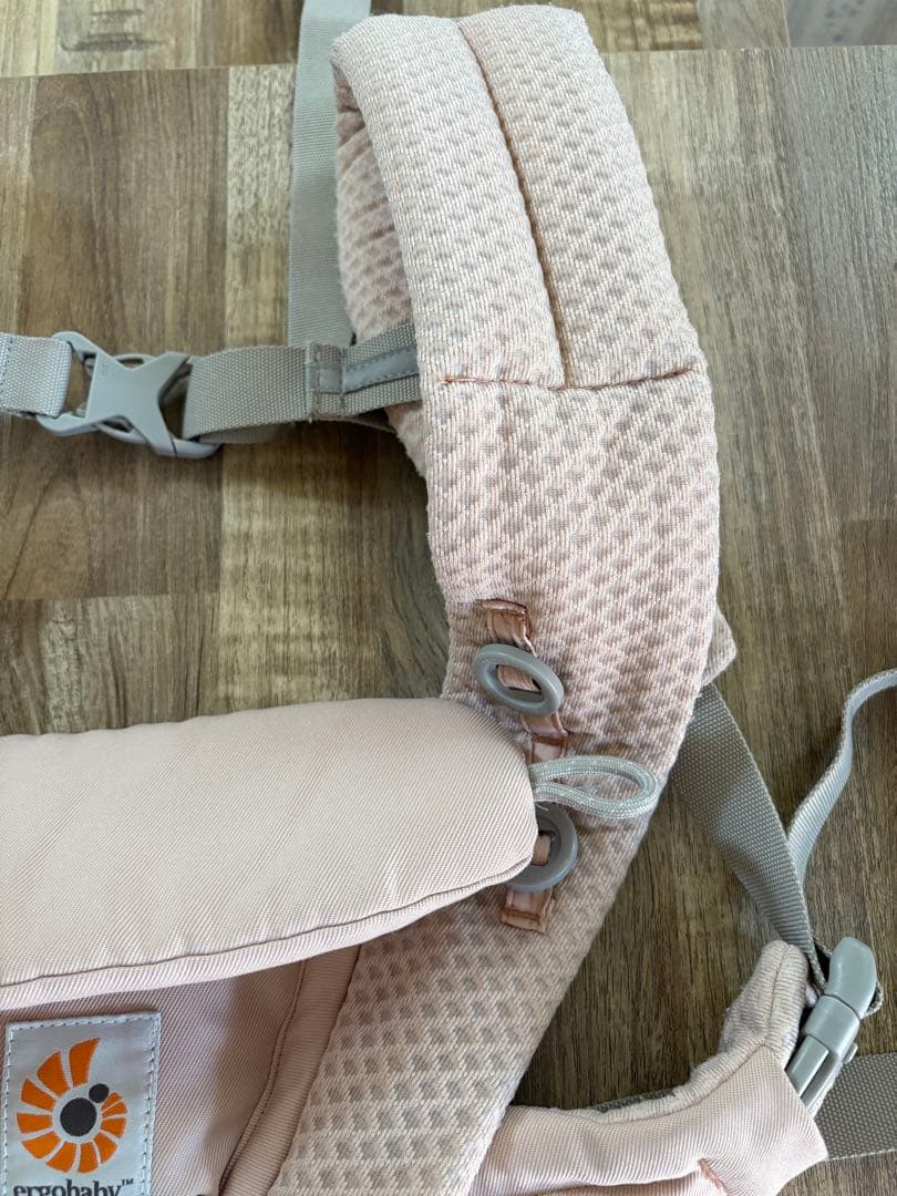 値下げ ergobaby エルゴベビー オムニブリーズ 抱っこ紐 メッシュ