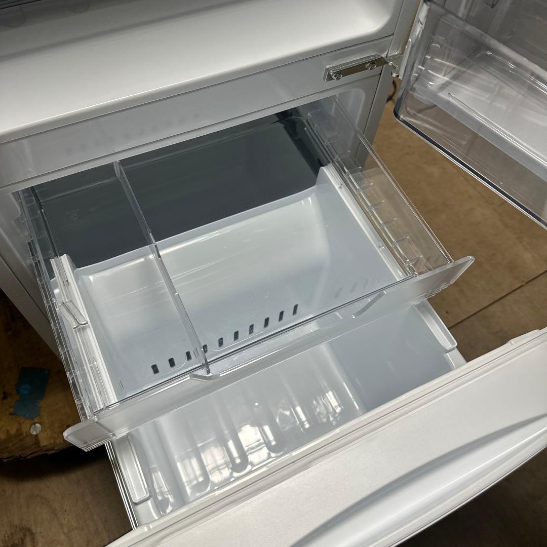 TOSHIBA シルバー 2ドア冷蔵庫　153L GR-U15BS 2022年製