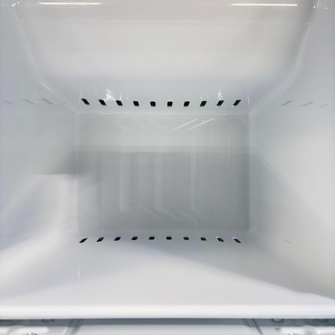 730 東芝　冷蔵庫　ホワイトカラー　153L　小型　一人暮らし　2ドア　右開き