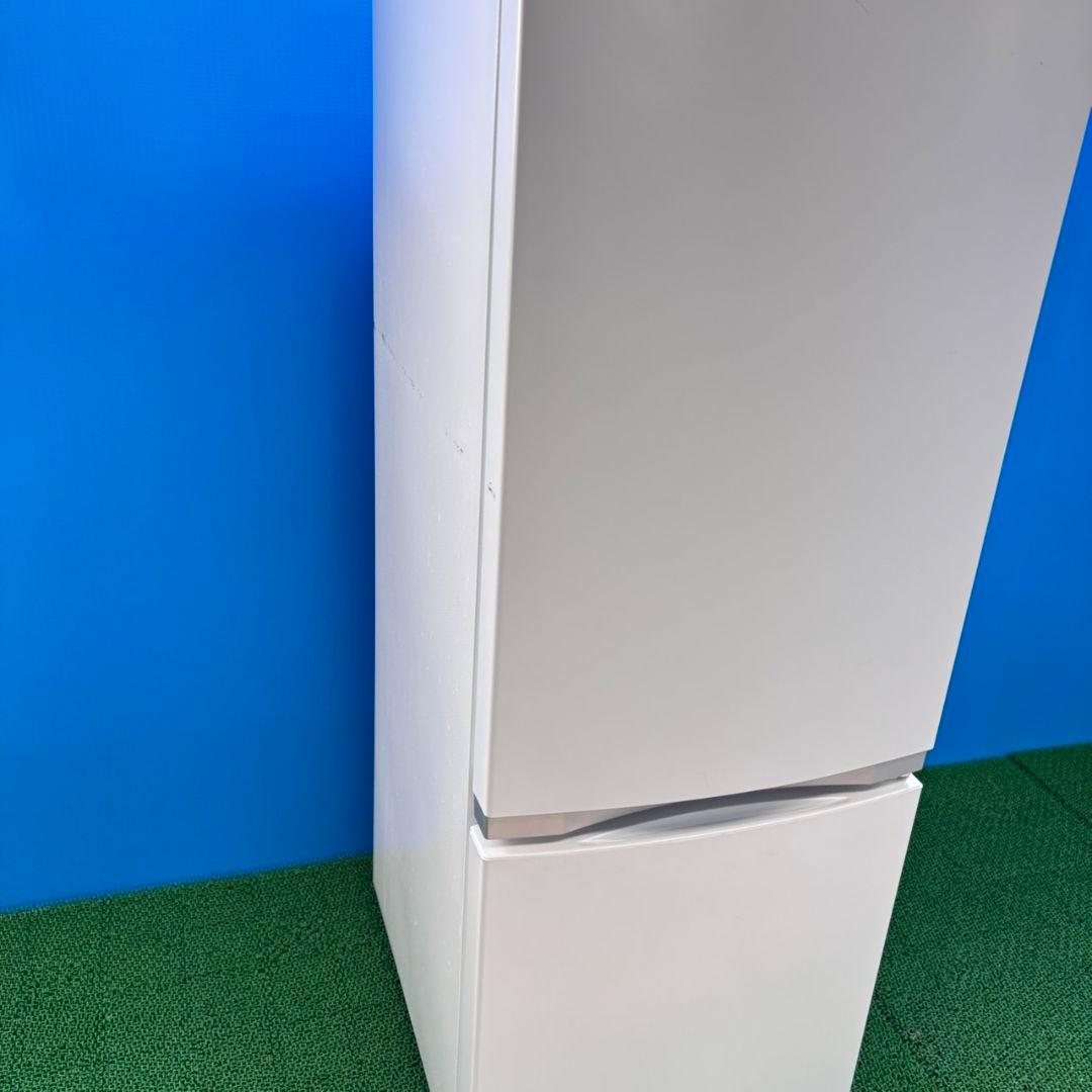 730 東芝　冷蔵庫　ホワイトカラー　153L　小型　一人暮らし　2ドア　右開き