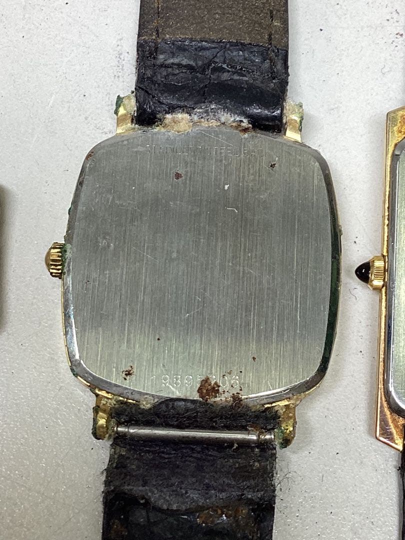 G*i様 ジャンク　LONGINES、SEIKO クォーツ 時計 金色 スクエア