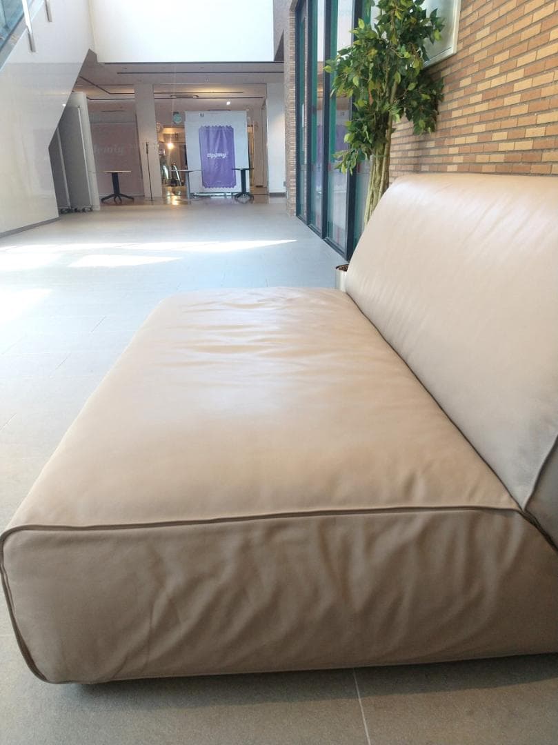 ■美品■arflex MERCADO130 レザーソファ