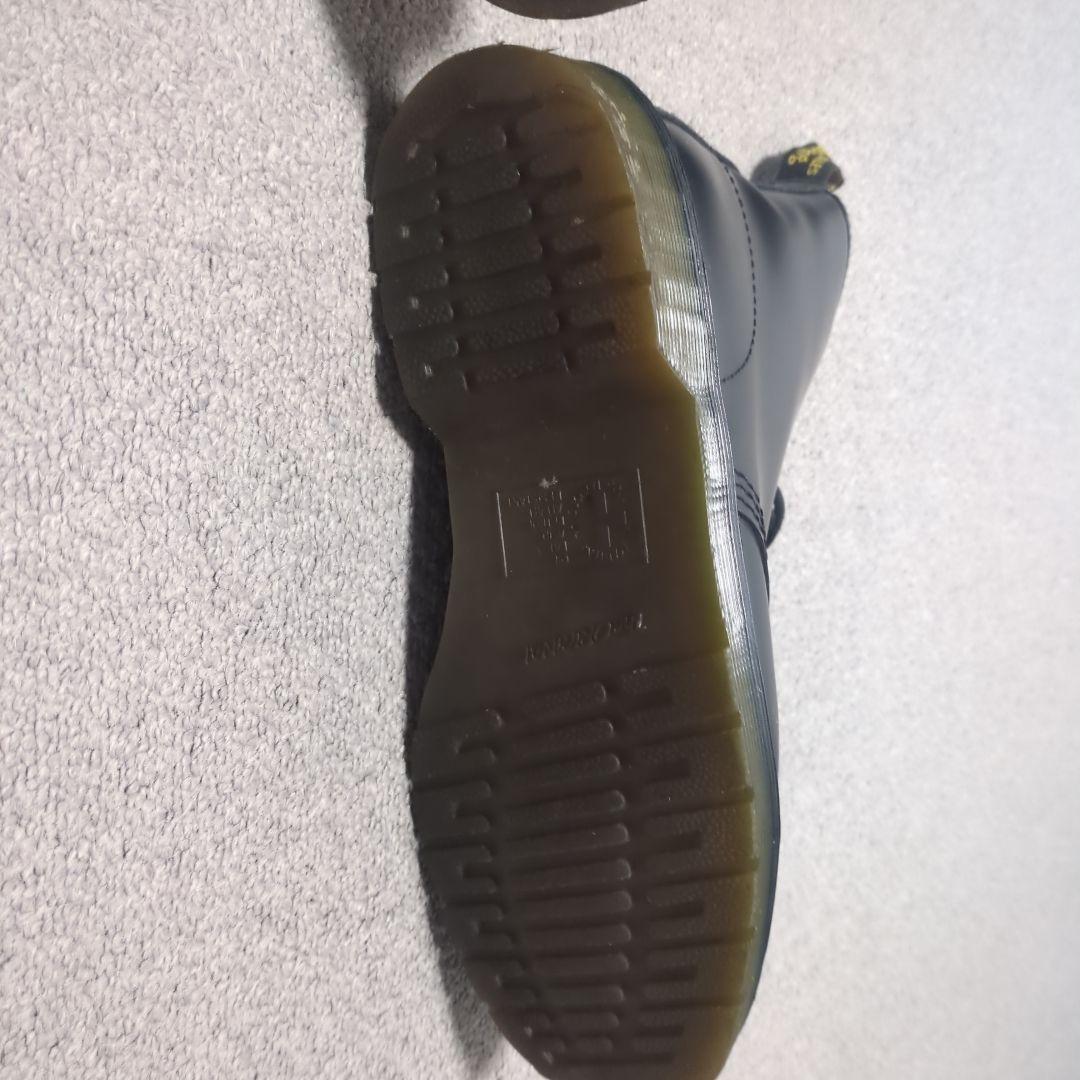 ドクターマーチン ブラックレザーブーツ 8穴