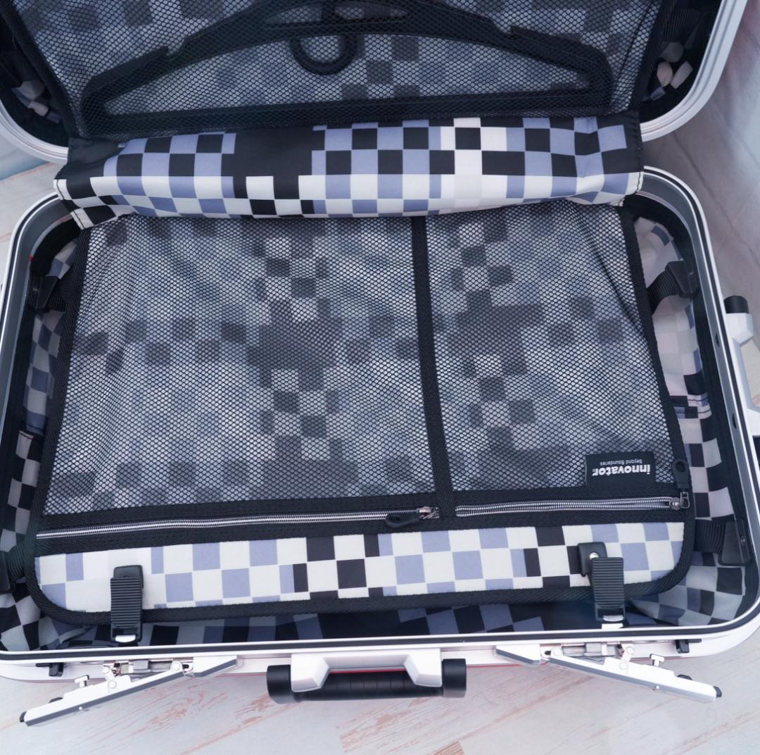 【美品】イノベーター スーツケース INV575 60L　TSAロック　希少色