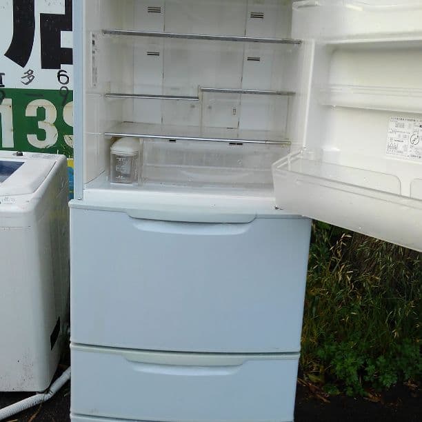 大型冷蔵庫１メーター70㎝四段ボックス