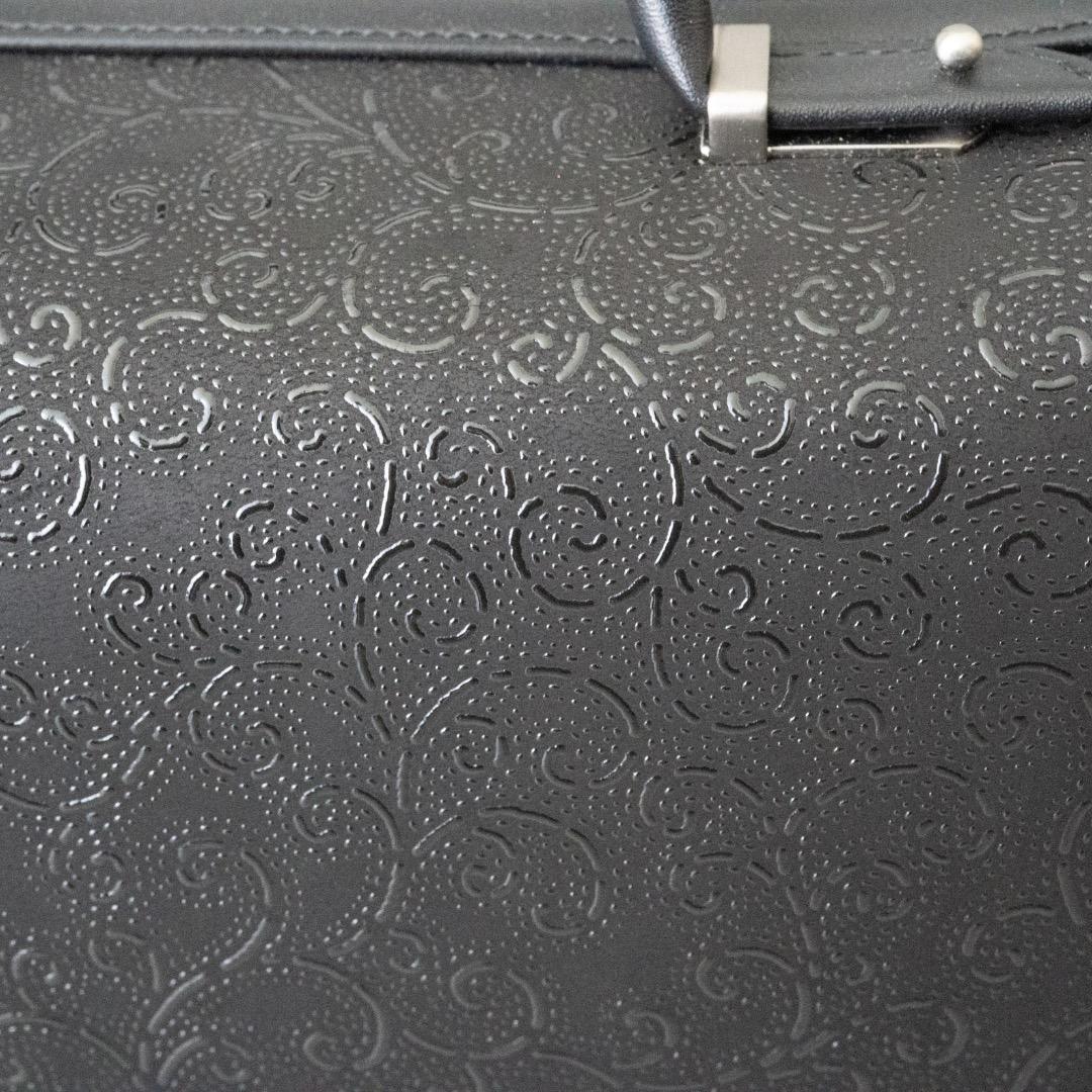 リ*ィ様 印傳屋 INDENYA ハンドバッグ 唐草模様