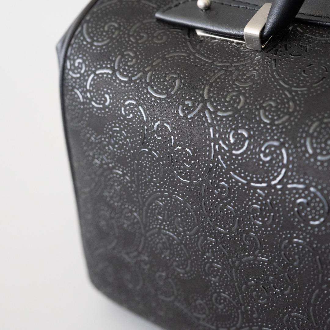 リ*ィ様 印傳屋 INDENYA ハンドバッグ 唐草模様