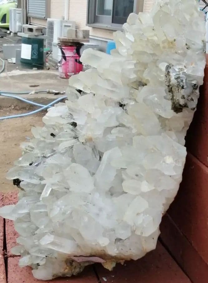 水晶 エピドート 共生クラスター（グリーントルマリン）10kg  ーtot022