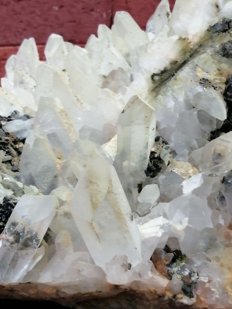 水晶 エピドート 共生クラスター（グリーントルマリン）10kg  ーtot022