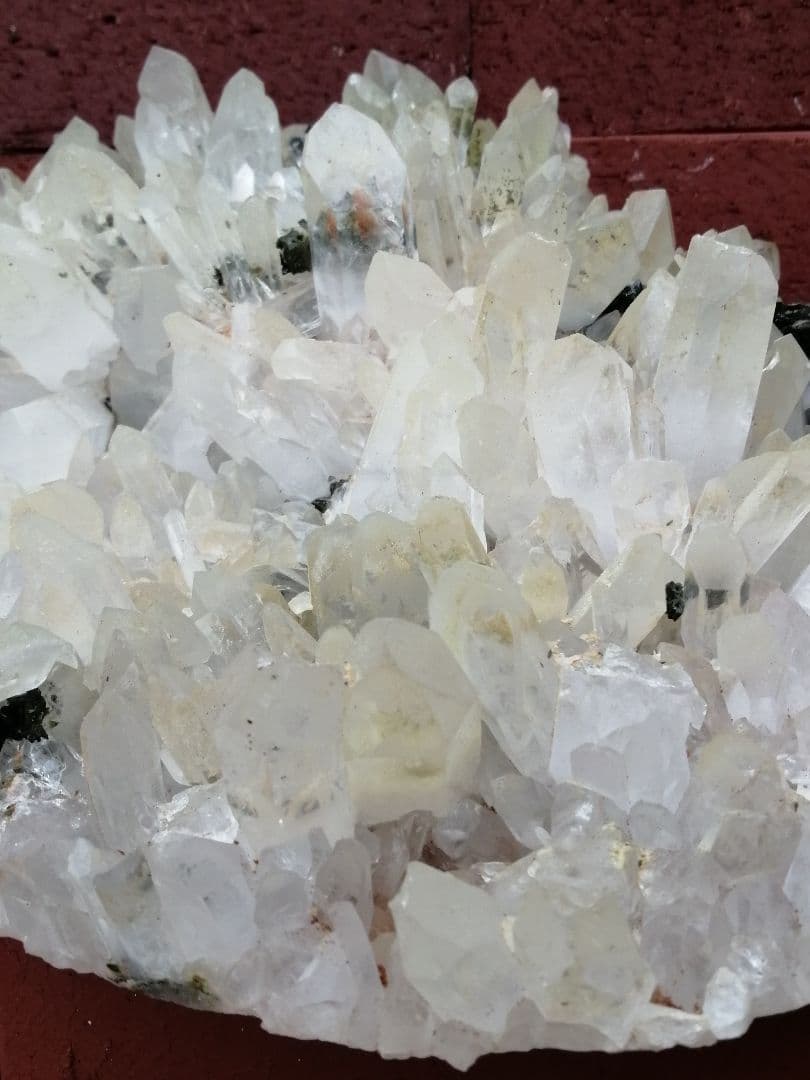 水晶 エピドート 共生クラスター（グリーントルマリン）10kg  ーtot022