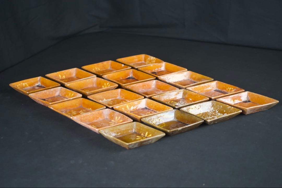 八代 大樋長左衛門 (大樋宗春) 造 菱皿 向付 20客 共箱 懐石料理道具