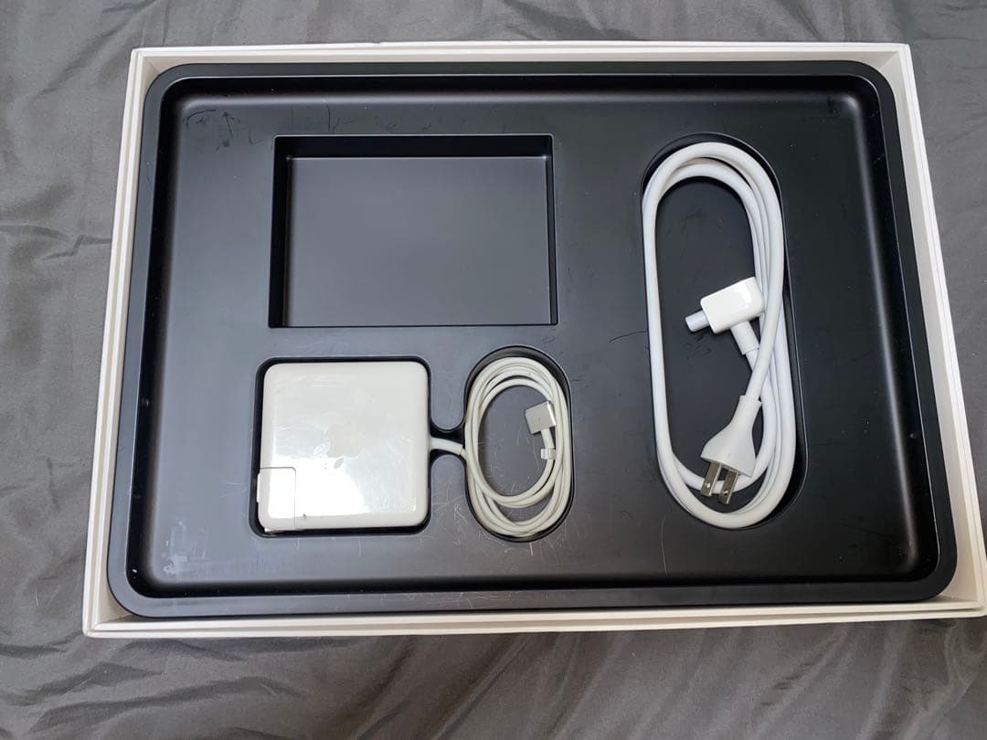 MacBook Pro15インチ Mid 2015 ジャンク 液晶不良 初期化済