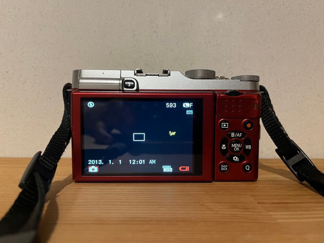 Fujifilm XA1 ミラーレスカメラ レッド
