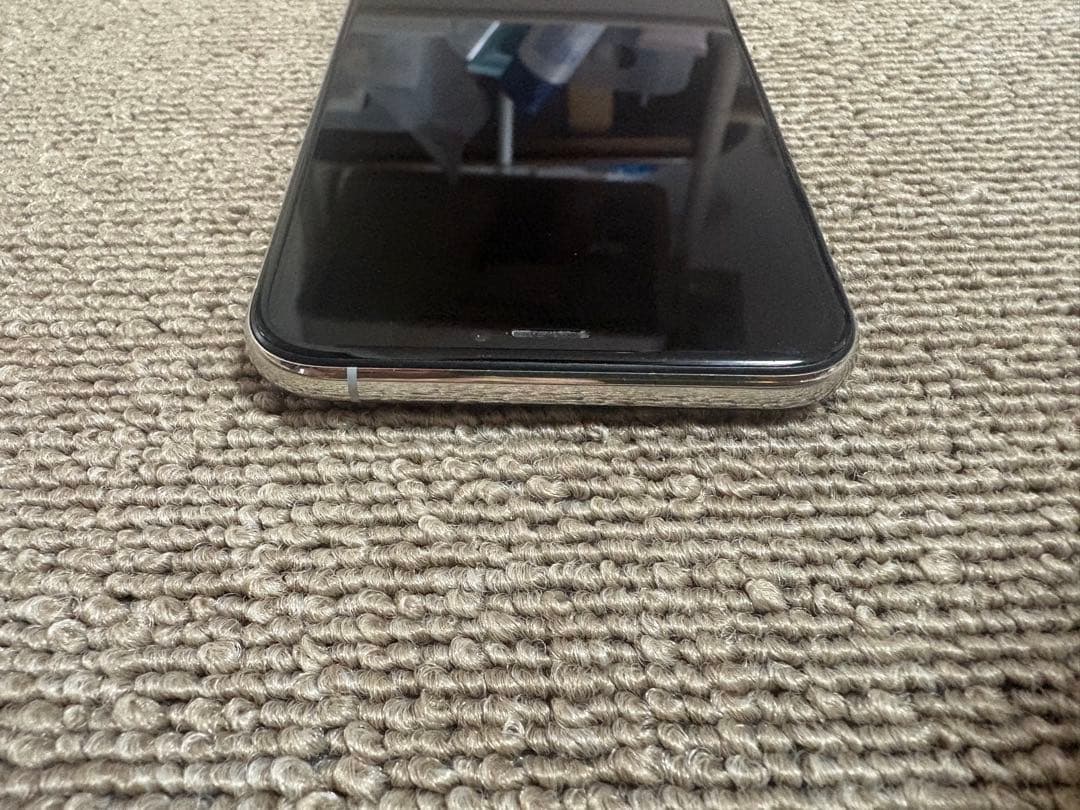 Apple iPhone XS シルバー 256GB 本体