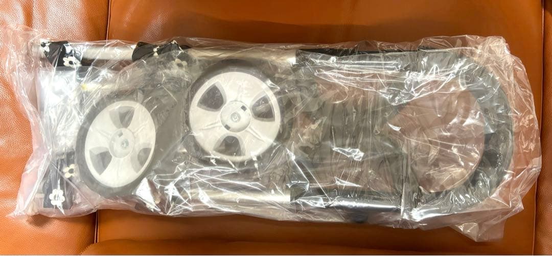 犬用車椅子　犬の歩行器　4輪　顎乗せ付き　手足が弱くなってきた子