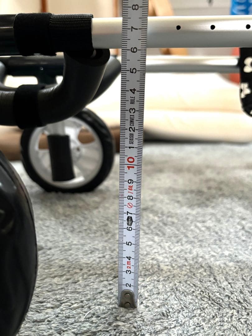 犬用車椅子　犬の歩行器　4輪　顎乗せ付き　手足が弱くなってきた子