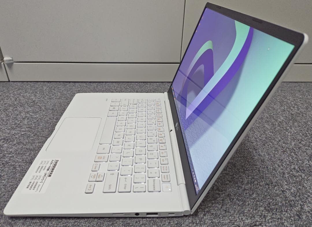 ★交渉成立★ LGgram 14 core i5 NVMeSSD メモリ16GB