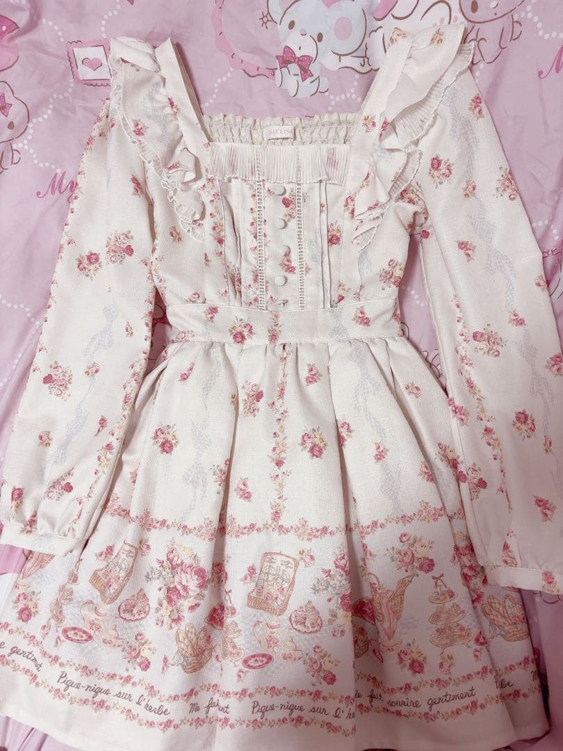 LIZLISAワンピース ピクニック柄