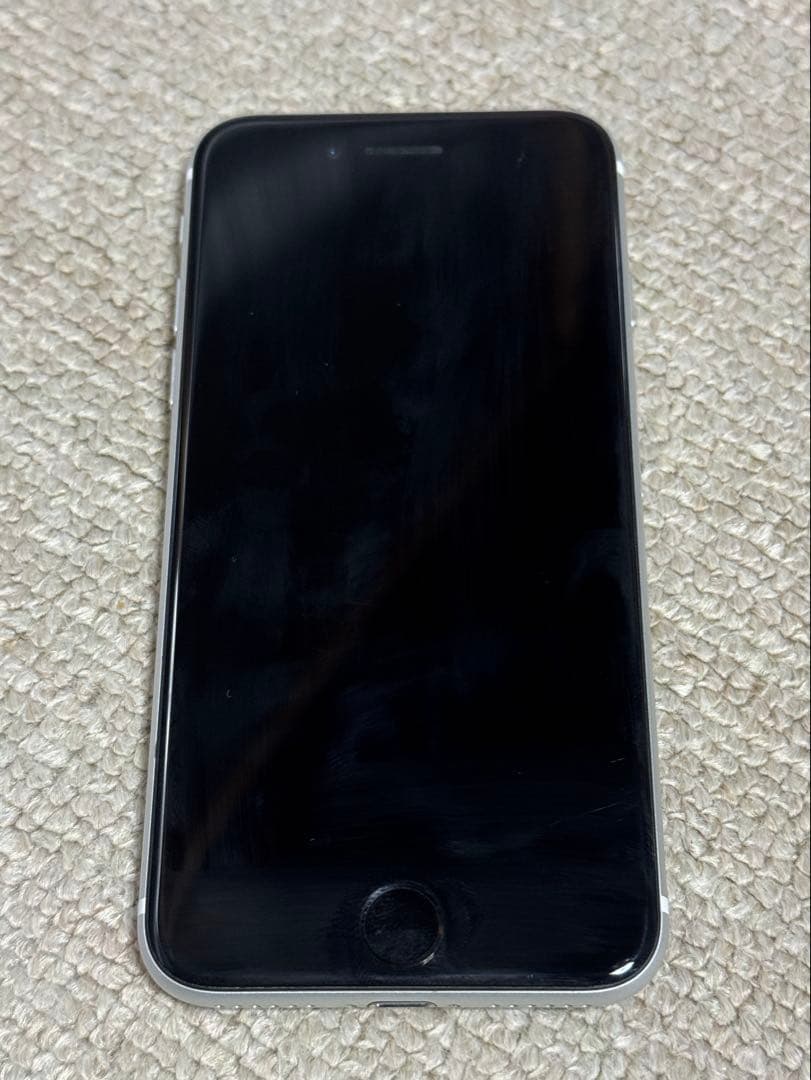 iPhone SE(第2世代) SIMフリー　64GB 白