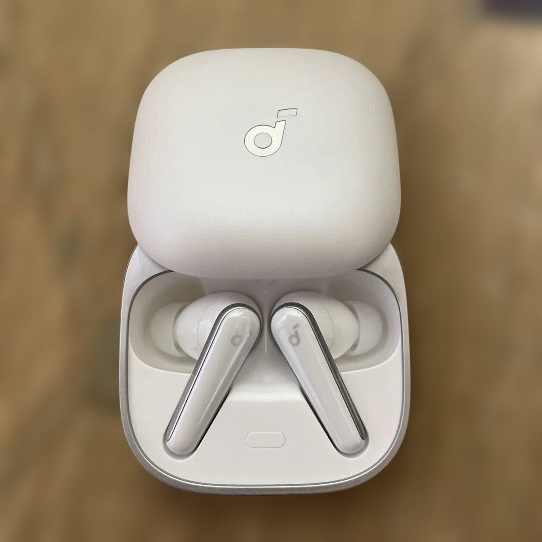 美品 Soundcore Liberty 5 ワイヤレスイヤホン