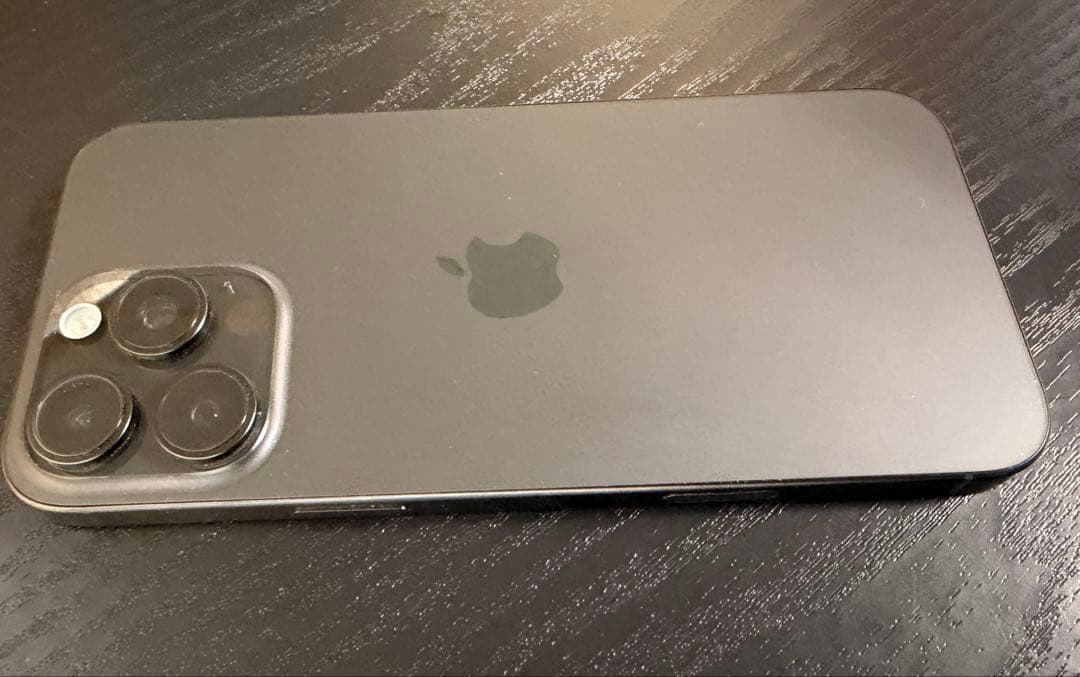 iPhone 16 Pro max ブラックチタニウム 256GB