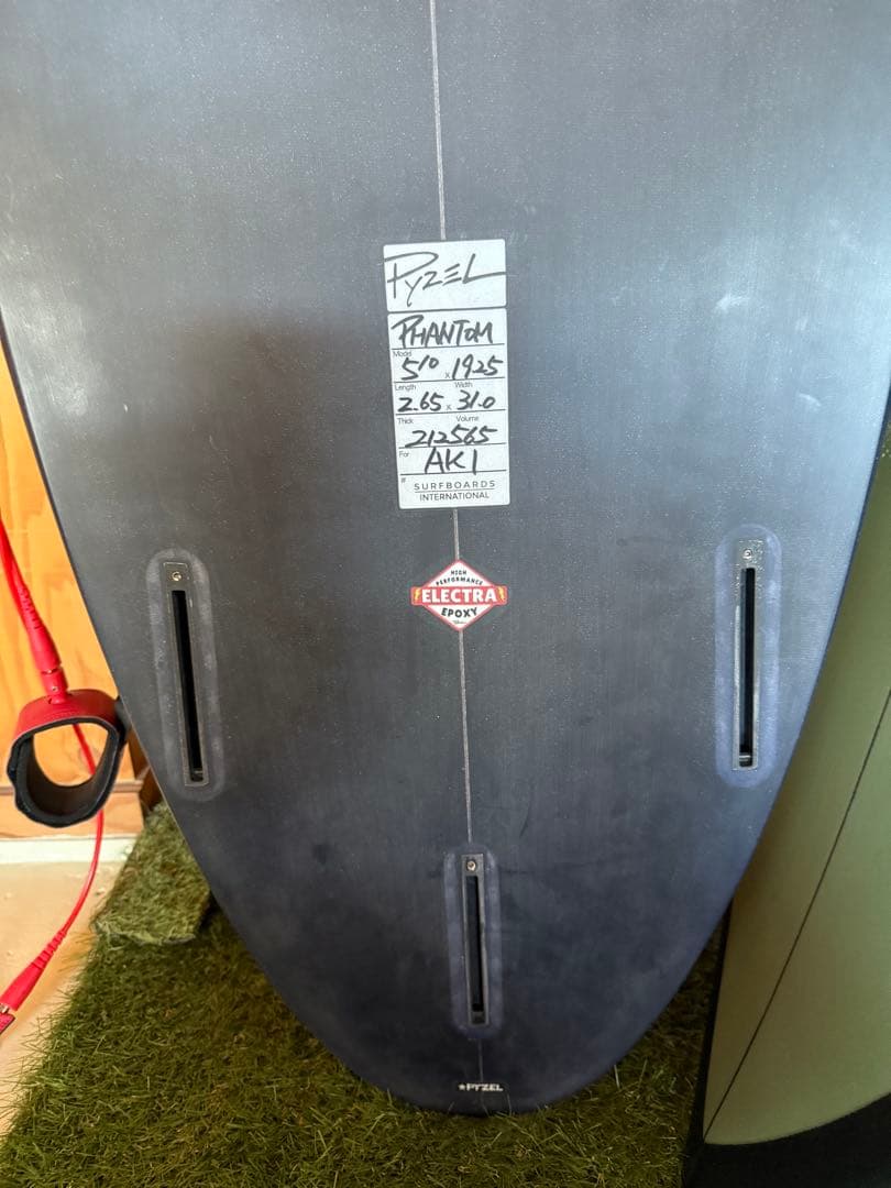 PYZEL Phantom 5'10\"ショートボード