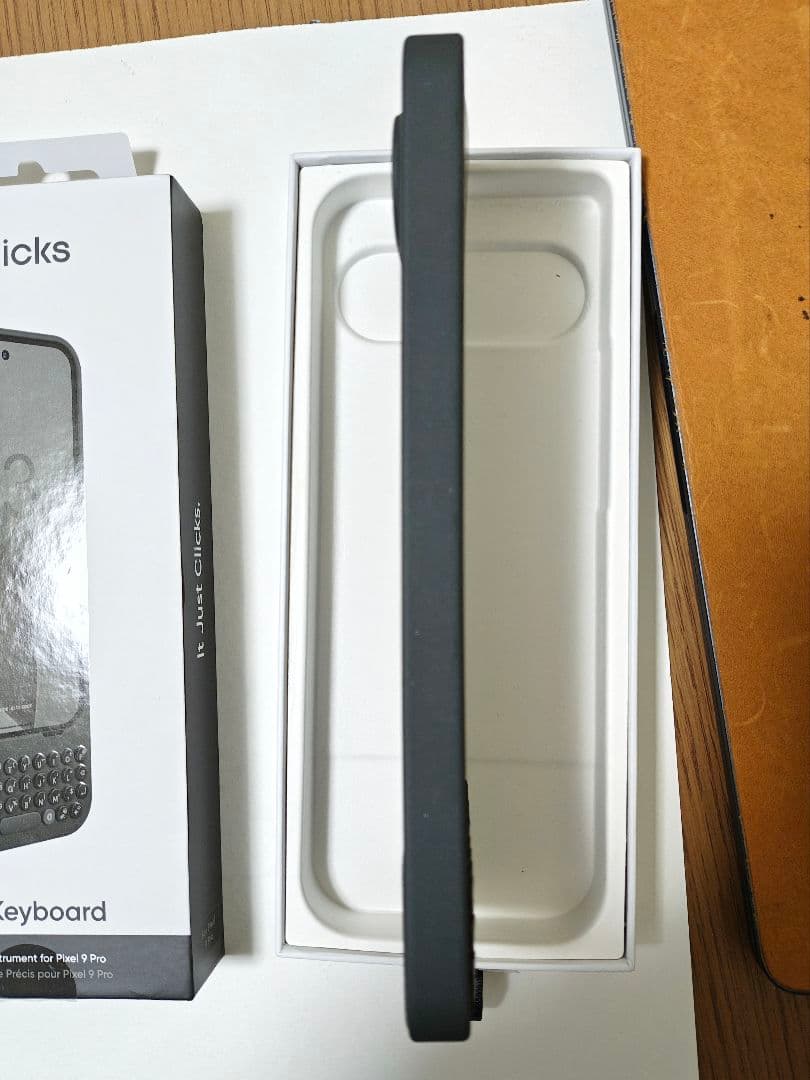 Pixel 9 Pro用 カバー Clicks Keyboard キーボード