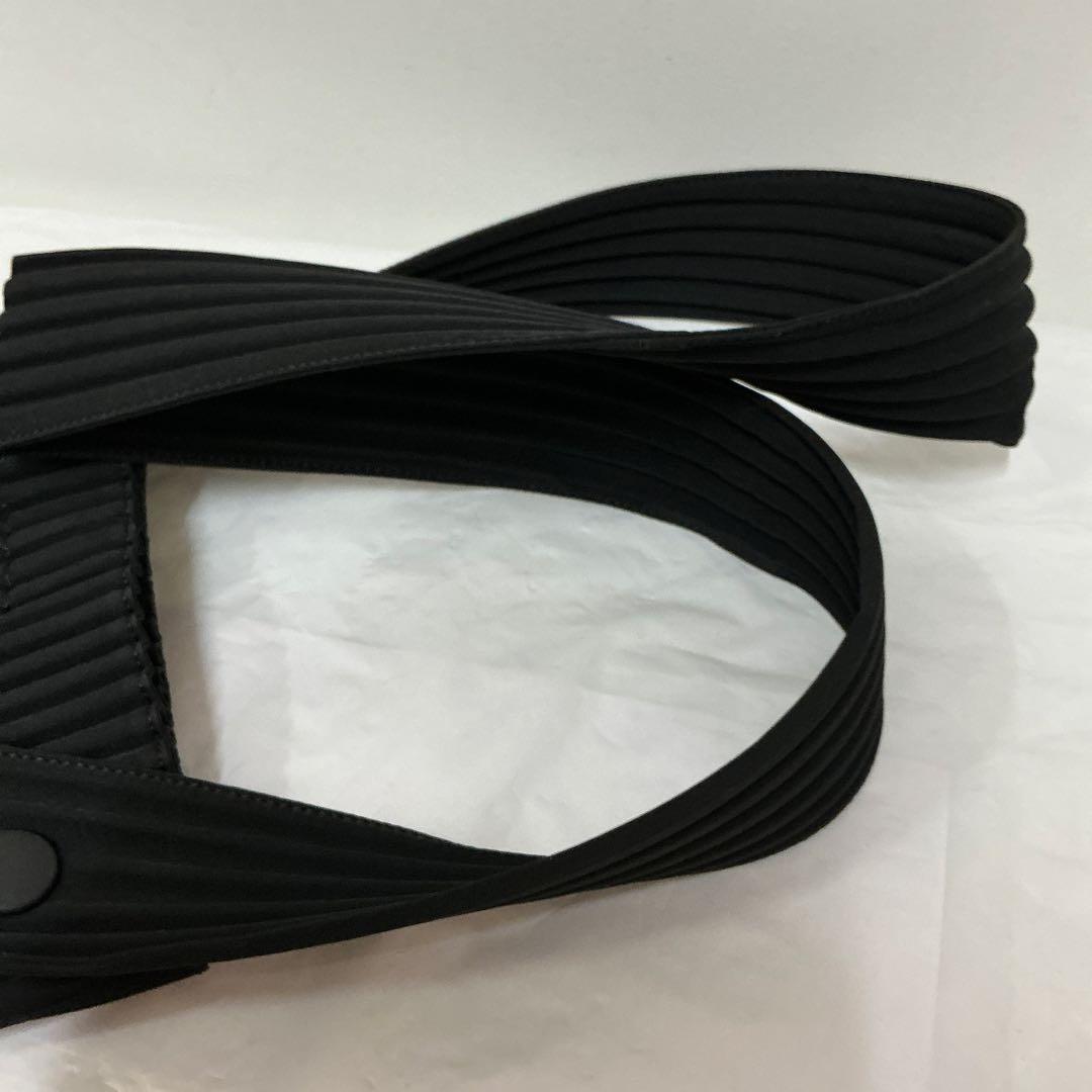 ISSEY MIYAKE ショルダーバッグ