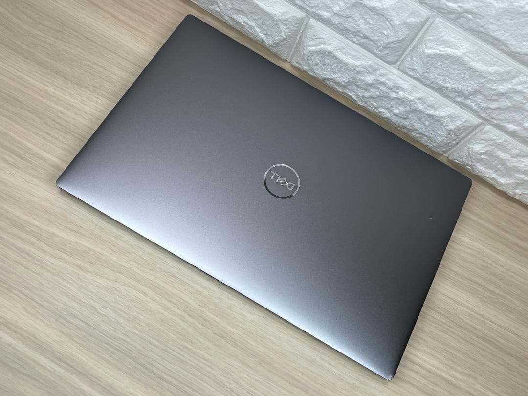タッチ液晶 15.6型 UHD+ DELL 5550 32GB 1TB 良品