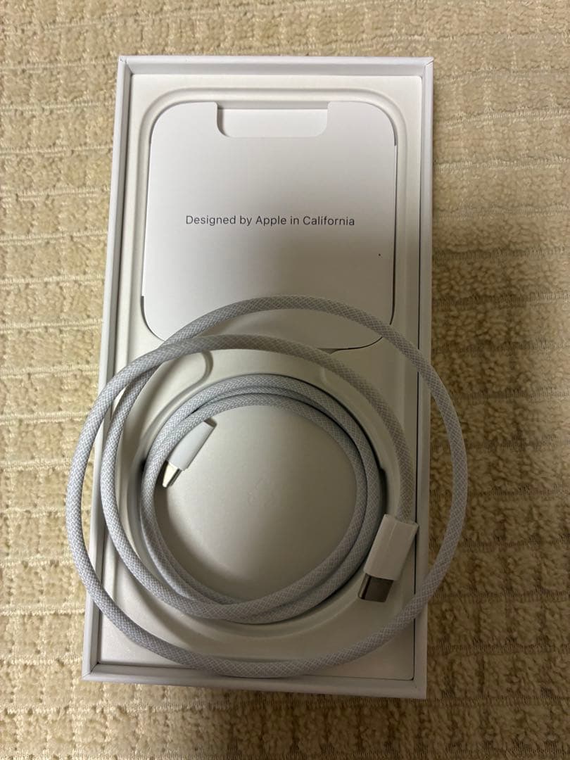 【使用期間8ヶ月】iPhone 15 バッテリー容量98% ブルー128GB