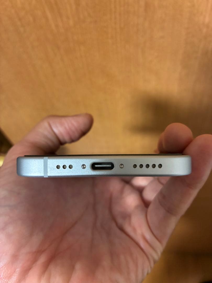 【使用期間8ヶ月】iPhone 15 バッテリー容量98% ブルー128GB