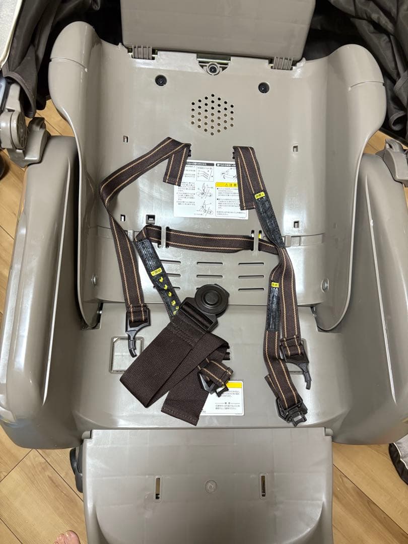 コンビ 美品 電動 ハイローチェア ネムリラ AUTO SWING 防水カバー付