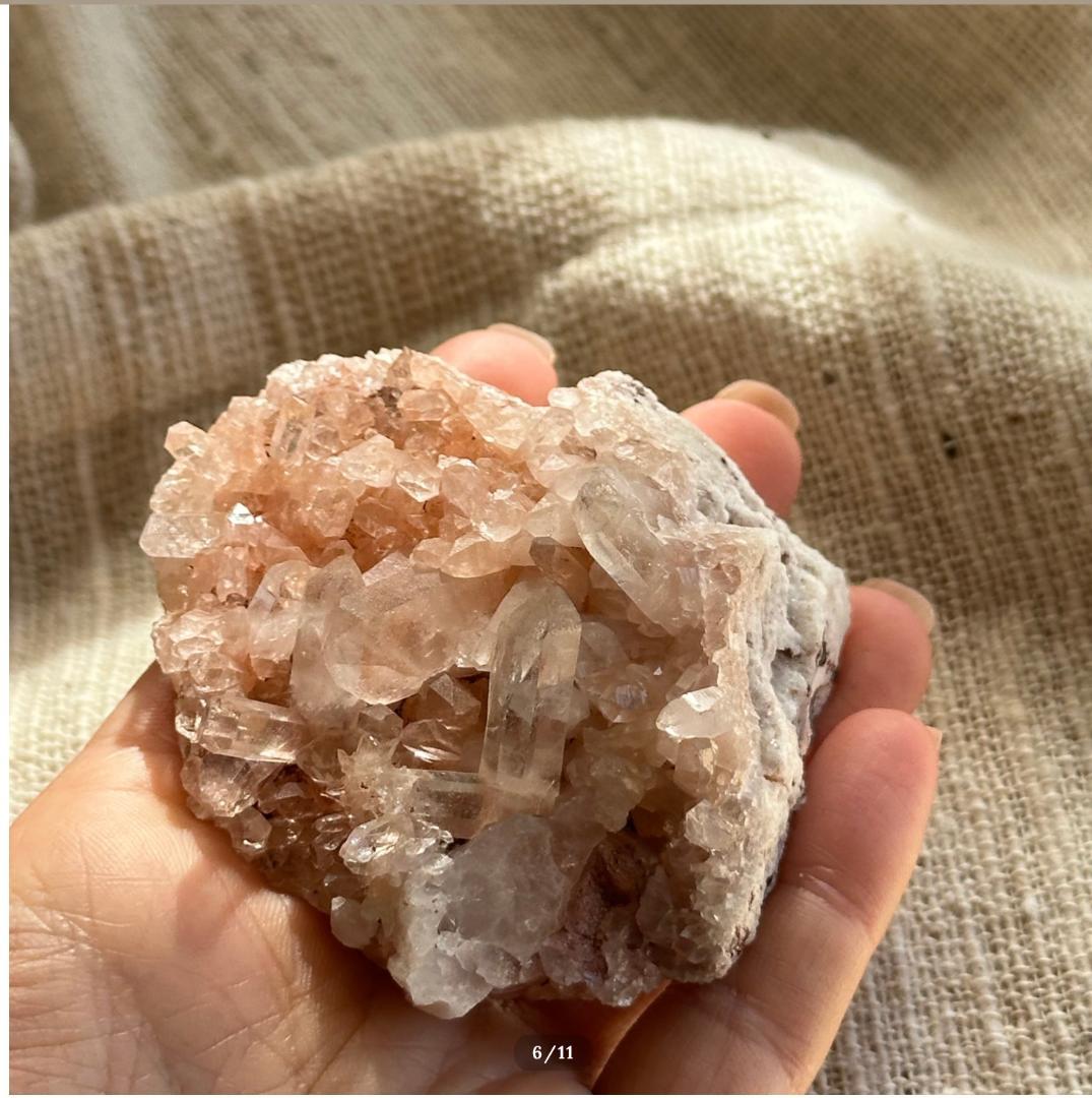 手のひらサイズ【インド・マニカラン産】 ピンクヒマラヤン ミニ クラスター