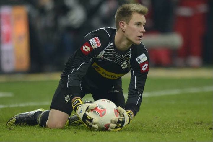 テアシュテーゲン　実使用スパイク　証明書付き アディダス プレデター　バルセロナ