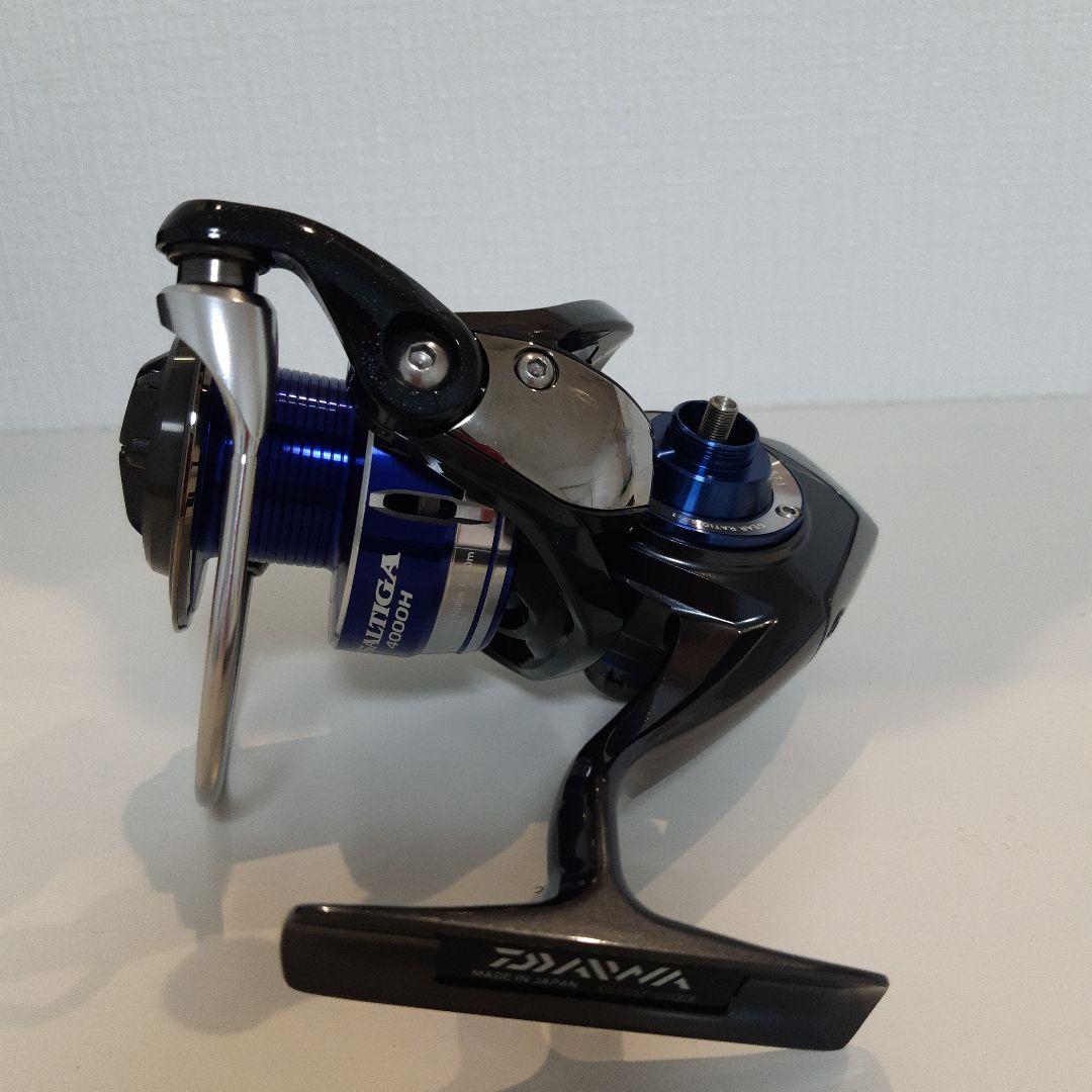 新品未使用　DAIWA 15　ソルティガ　リール 4000H