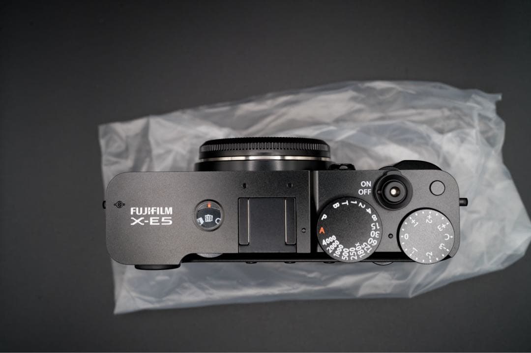 保証付/新品同様 FUJIFILM X-E5 ブラックボディ
