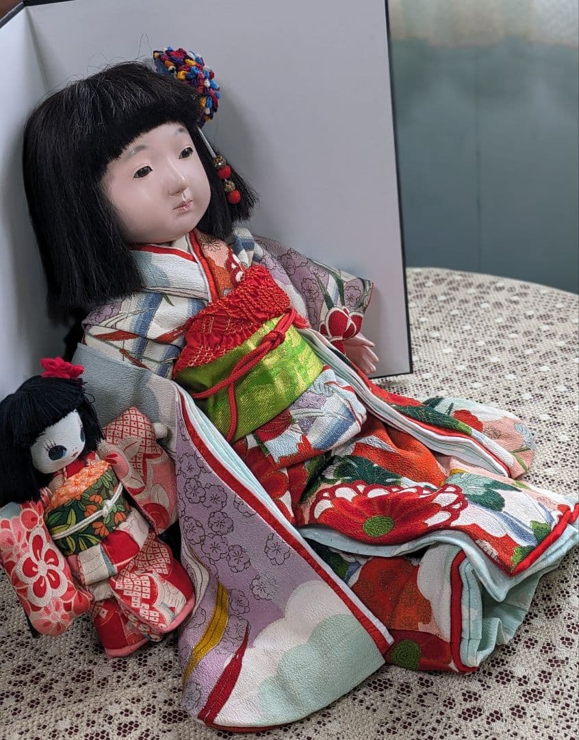 市松人形　銘有り春水 42cm位 難あり顔にライン状の極細いひび割れ　昭和初期