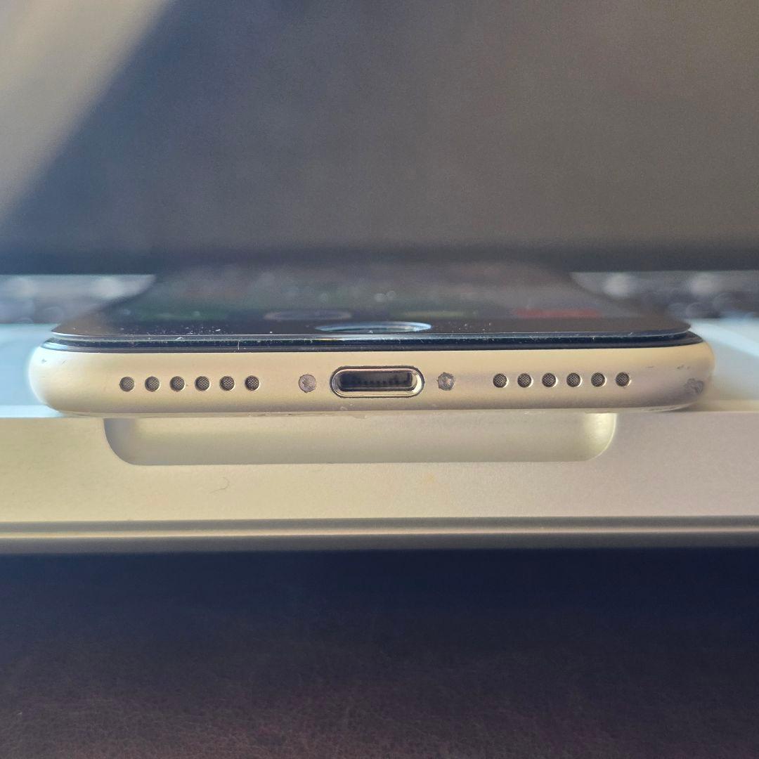 Apple iPhone SE3 64GB スターライト SIMフリー 本体のみ