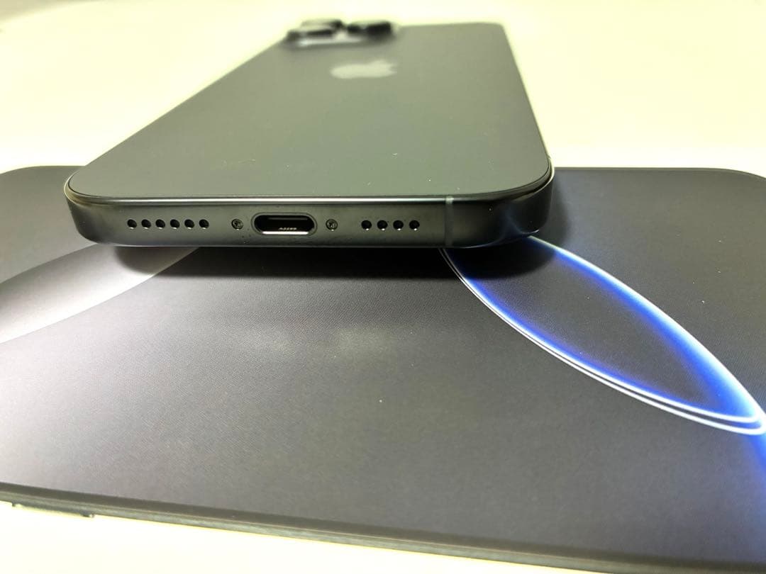 SIMフリー　iPhone16 ProMAX 256GB ブラックチタニウム