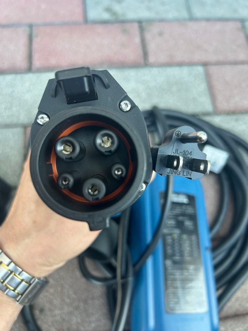 Qkcabo 1.6KW 電気自動車 充電ケーブル 充電器 100V-125V