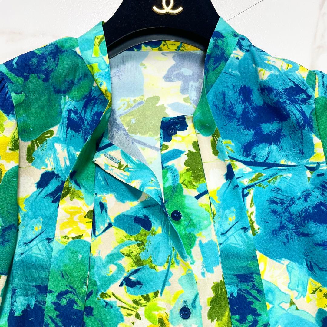 近年✨ANAYI アナイ デジタルフラワープリントボウタイブラウス 総柄