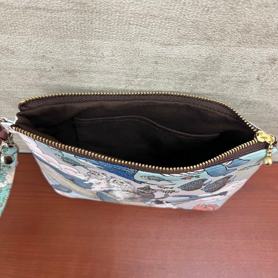 おとぎの国の猫と仲間たちハンドメイド　ショルダーバック＆18㎝ポーチセット