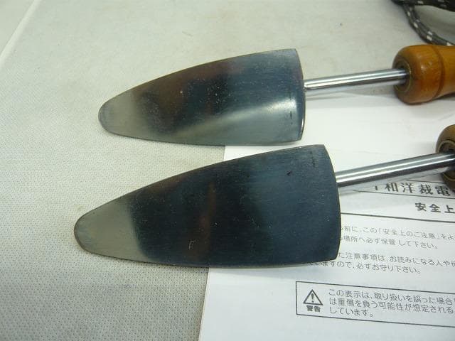 美品　タキイ和裁電化鏝　和裁こて　和裁コテ　ランプ付き　鏝２本付き