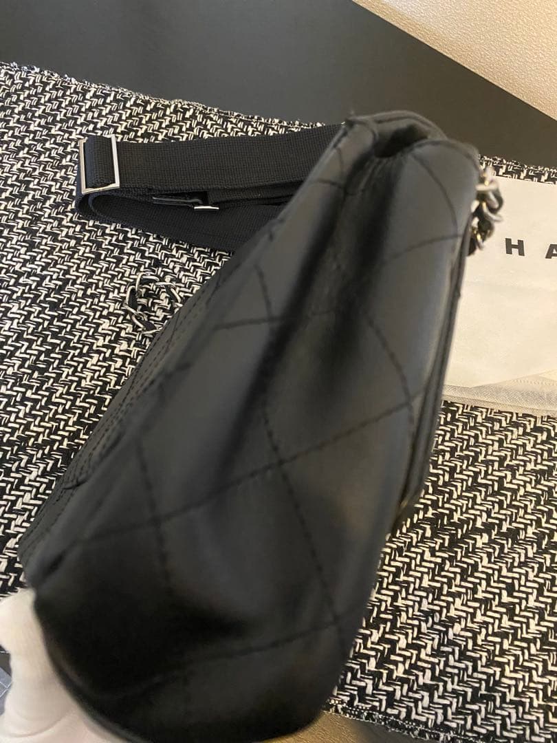 本革チェーンショルダーバッグ・シルバーカラー・改良版バルドーネ M HAYNI