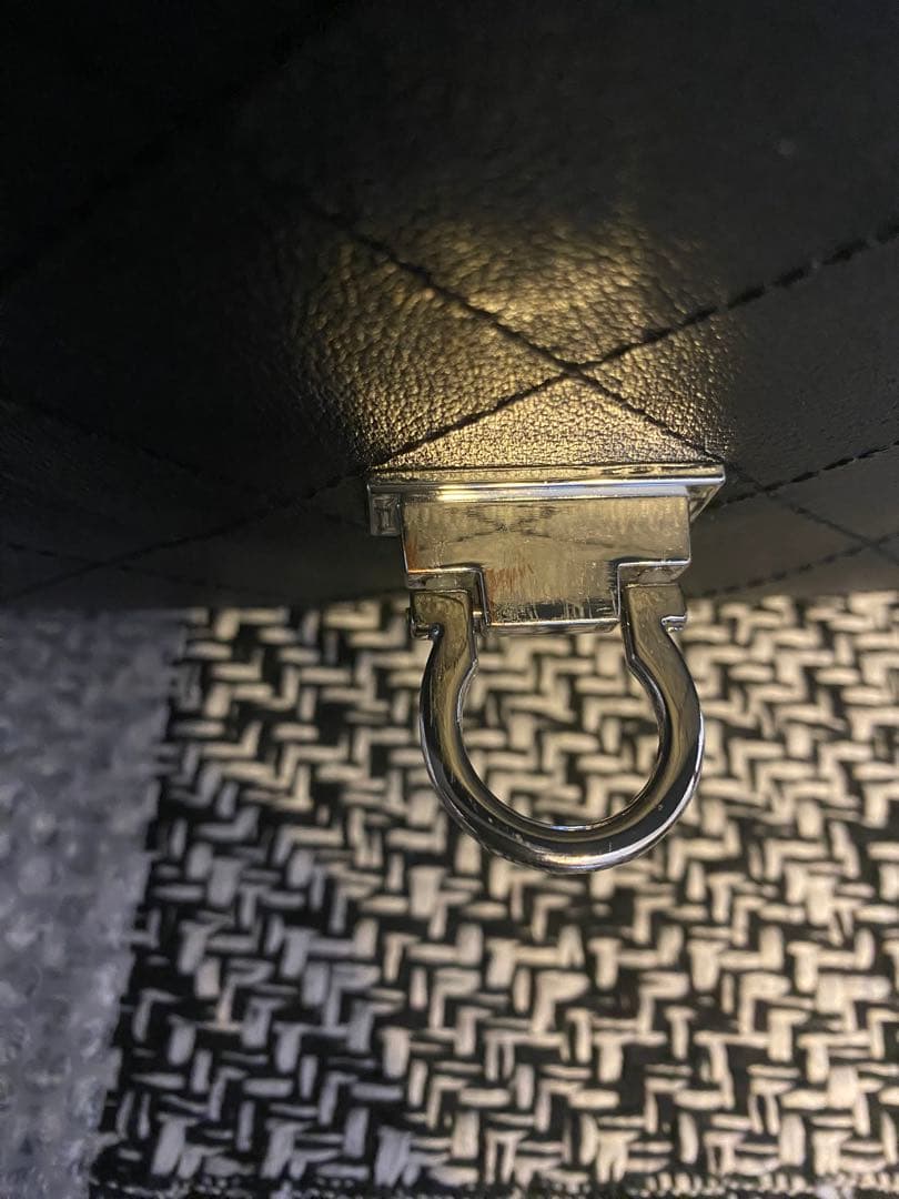 本革チェーンショルダーバッグ・シルバーカラー・改良版バルドーネ M HAYNI