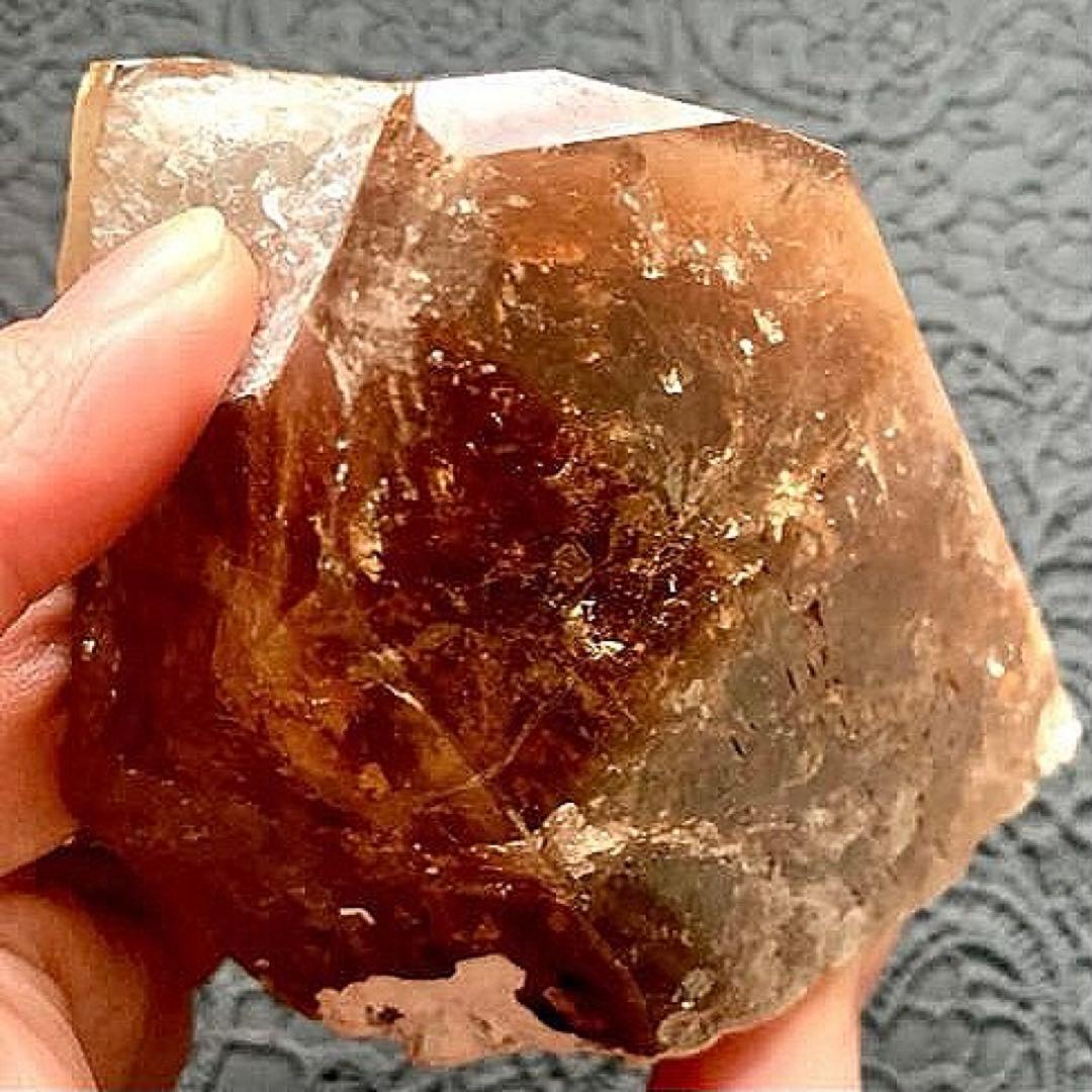 珍品！超巨大トパーズ/スカルドゥ産