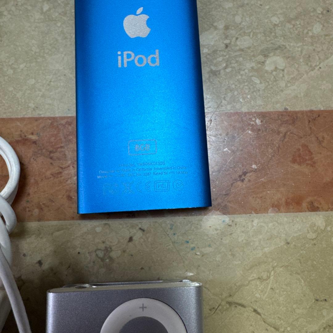 Apple iPod 8GB 青とipod Nano