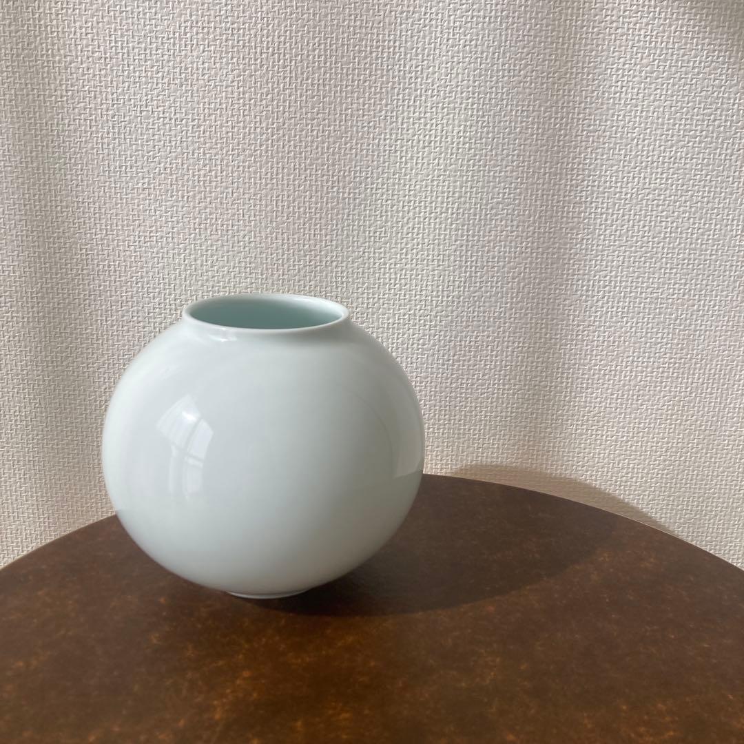 白磁花入　佳秀窯 西山正さんの作品